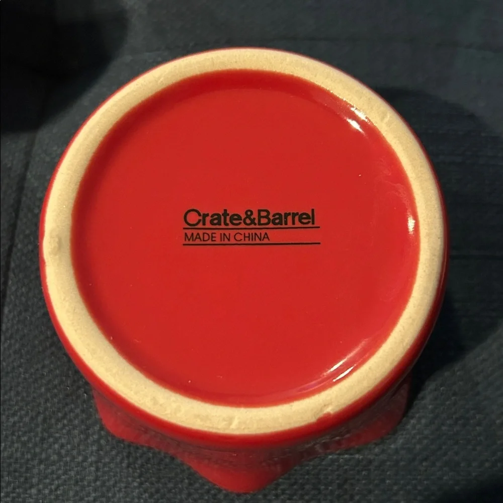 Crate&Barrel Red ramekins, set of 4, scalloped edges sauce condiment bowls